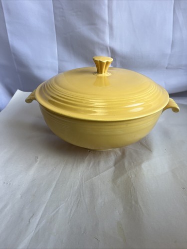 Vintage Fiesta gelb Fuß Kasserolle mit Deckel Fiestaware Rollgriff - Bild 2 von 15