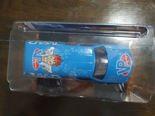 Monster jam 1:24 The Mad Scientist - Picture 2 of 5