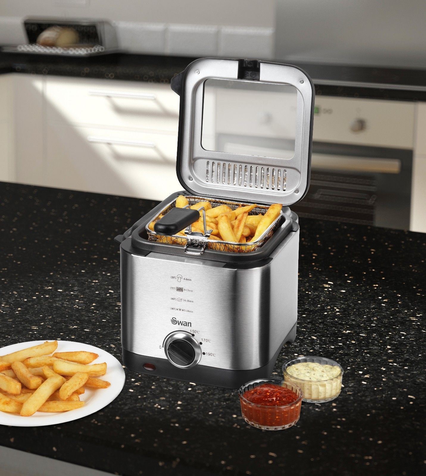 Swan Deep Fat Fryer 1.5L Stainless Steel SD6060N Compact Adjustable