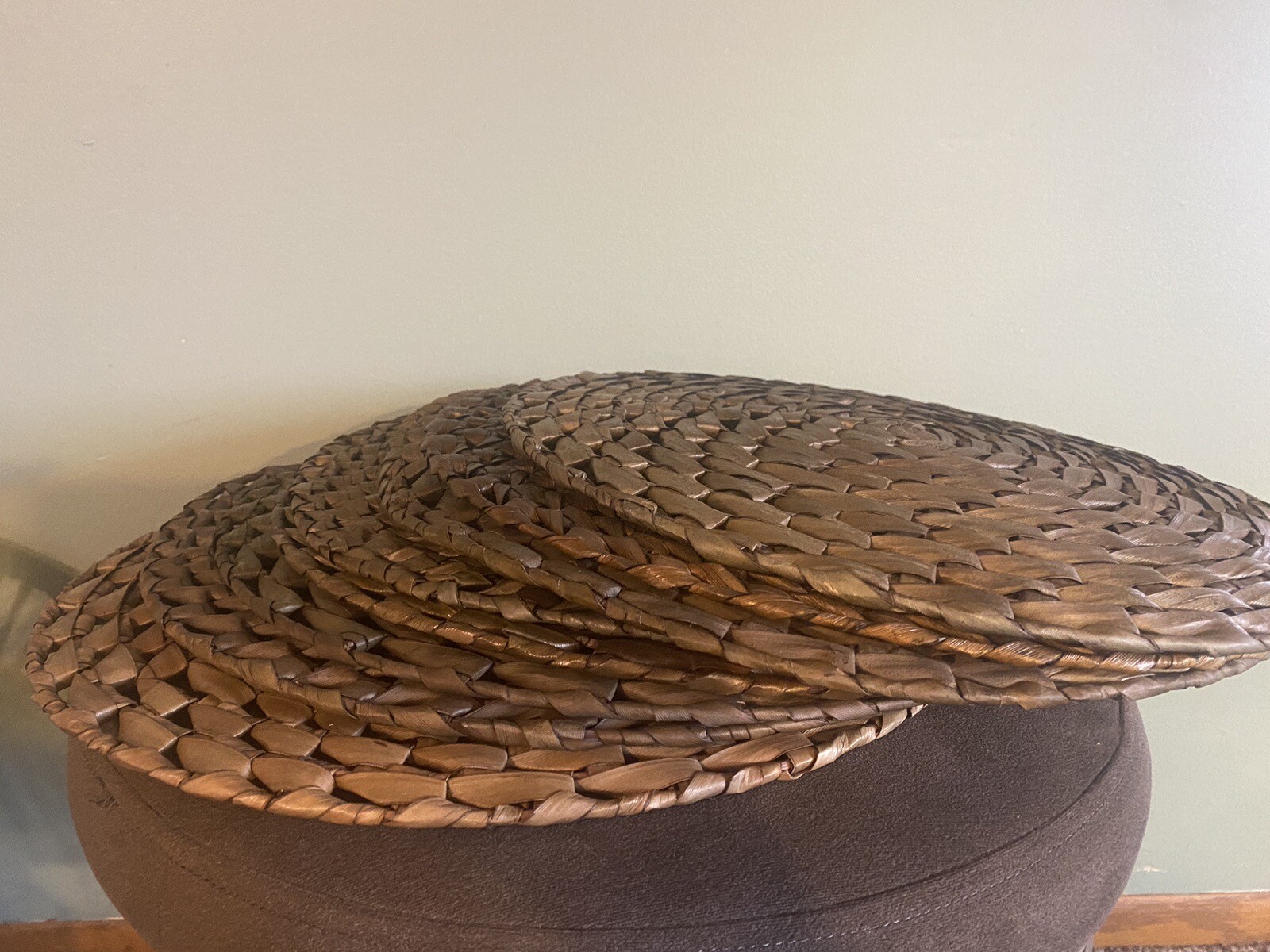 Pottery Barn Woven Chocolate Brown Placemats Plate Chargers 16” Set Of