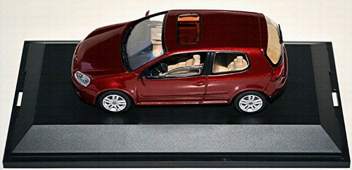 VW Golf V 5 Limusina 3 Puertas 2003-08 Rojo Sunset-Red Metalizado 1:43 Schuco - Imagen 7 de 9
