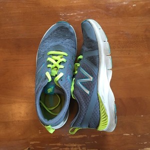 new balance 715 womens