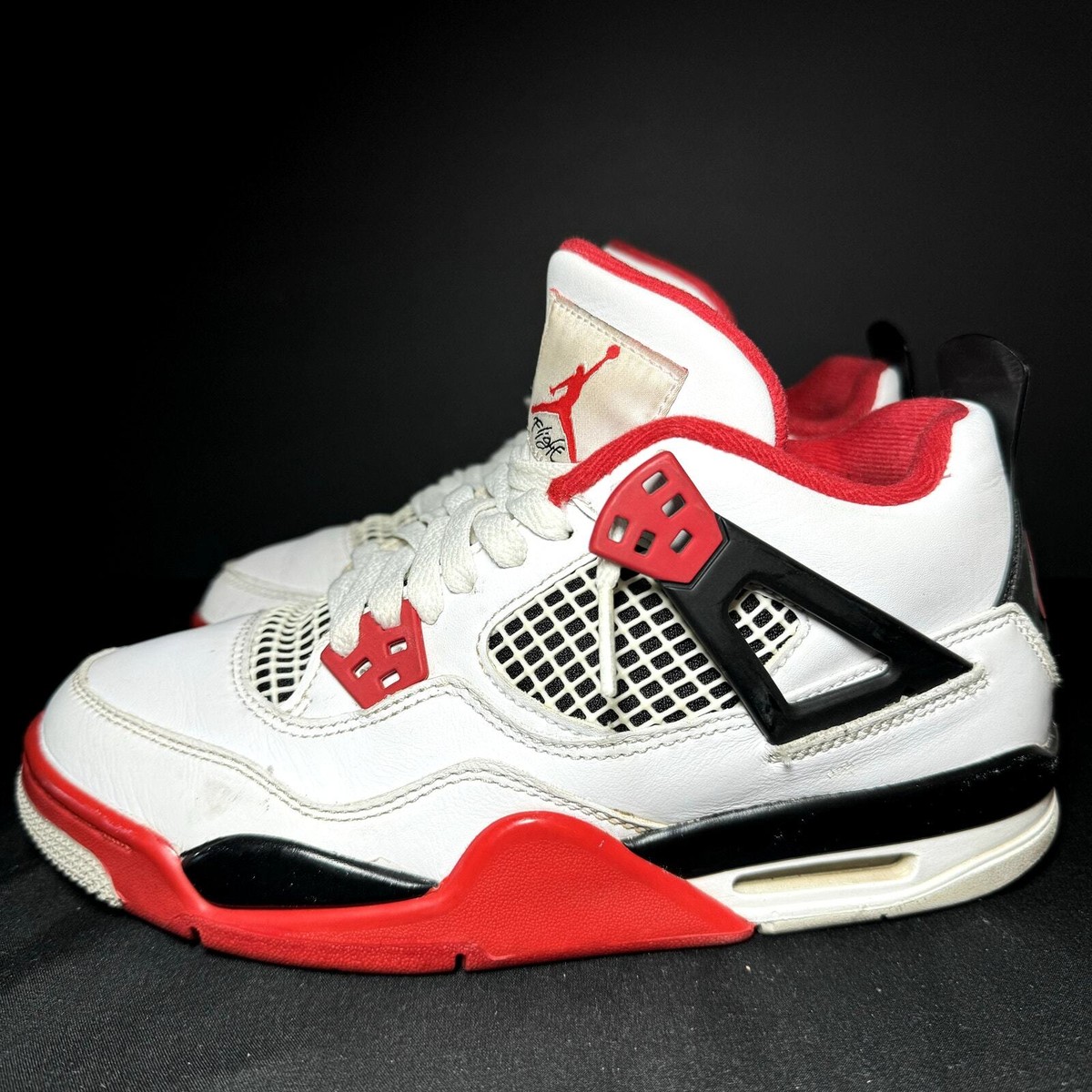 Size 5.5 - Nike Air Jordan 4 Retro OG GS Fire Red 2020 Men's Size 5.5 - Nike Air Jordan 4 Retro OG GS Fire Red 2020 Men's