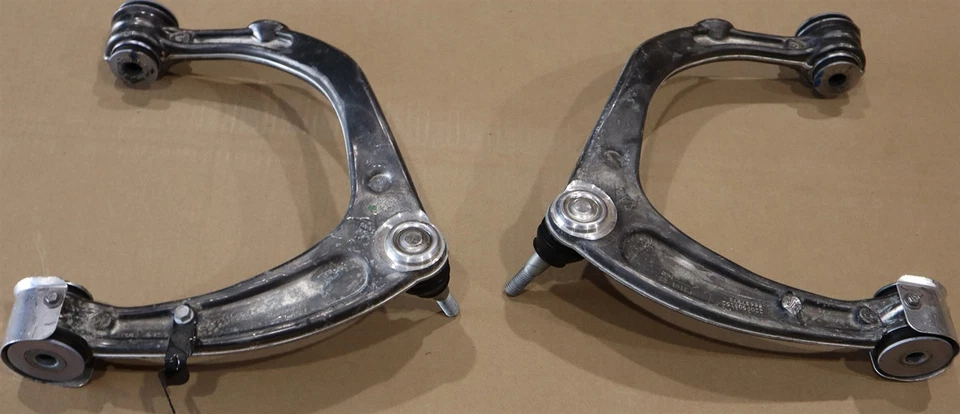 19-21 Silverado Front Upper Control Arms 84437972 New Take Off NTO OEM Factory - Image 4 of 4