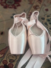 R-Class Point Shoes : RC-90 -Size 240, width 5, soft shank