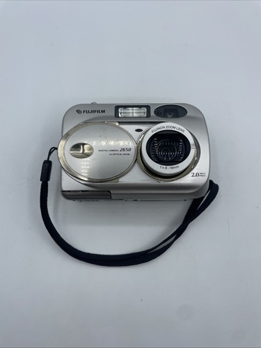 Fujifilm FinePix 2650 Digital Camera 2.0MP Silver Tested And Works