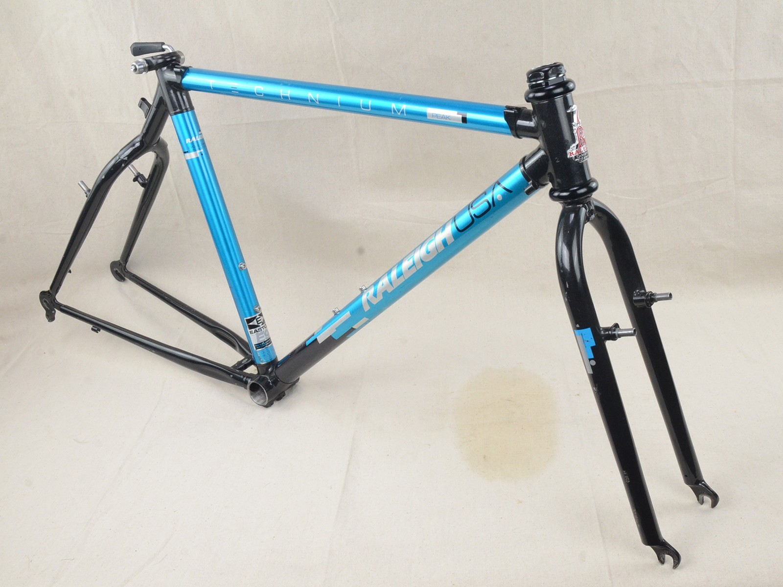 Vintage 1990 Raleigh Technium Peak Mountain Bike Frame Set 18" Medium, 26" Wheel