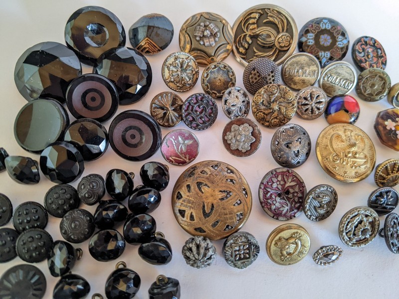 Lot Of 67 Victorian Faceted Jet Glass Cut Steel Inlaid Shell Enamel Brass Button