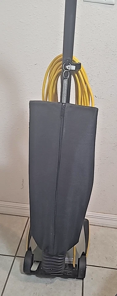 Aspirador de pó vertical comercial Koblenz U-80 Endurance - Imagem 4 de 4