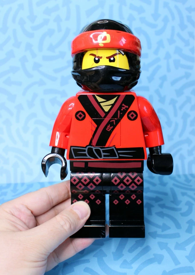Linterna LED posable KAI The Lego Ninjago Movie 2017 8" luz de escritorio Foto 2 de 4