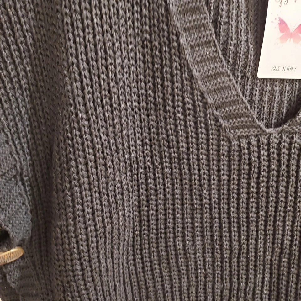 NWT Pullover Knit Black Vest Gigi Moda Editta One Size Made in Italy - Image 4 of 4