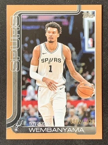 Victor Wembanyama 2025-26 Topps Flagship Gold Base /2025 #195