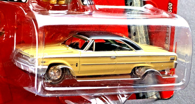 1963 Ford Galaxie 500 2 door Johnny Lightning Snake Armadillo Dog Diorama   AZ