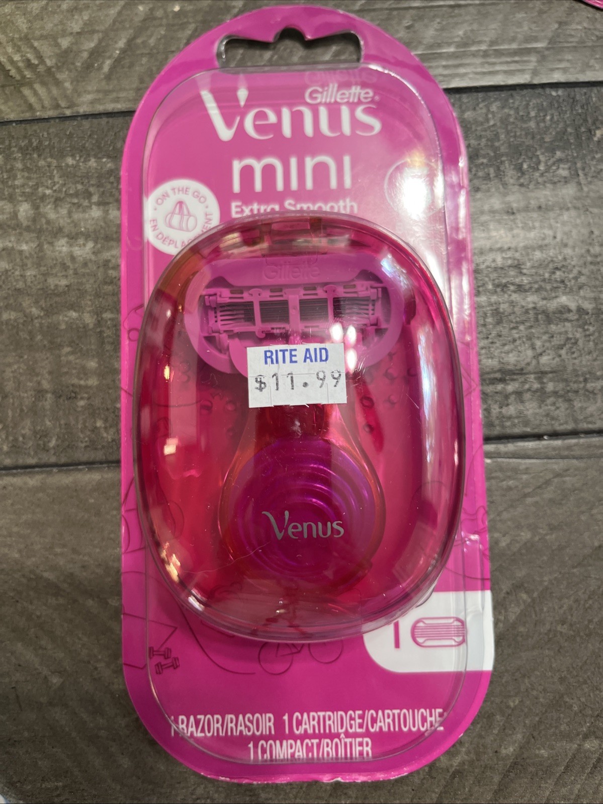Venus Mini Extra Smooth Women's Razor + Travel Case