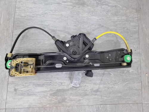 Range Rover Evoque 2018 Drivers Side Rear Window regulator - Picture 5 of 6