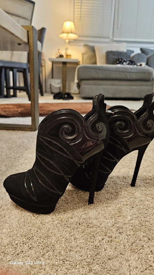 Botines Brian Atwood Negro Figara Gamuza Patente Plataforma Circo Talla 5.5 Foto 3 de 4