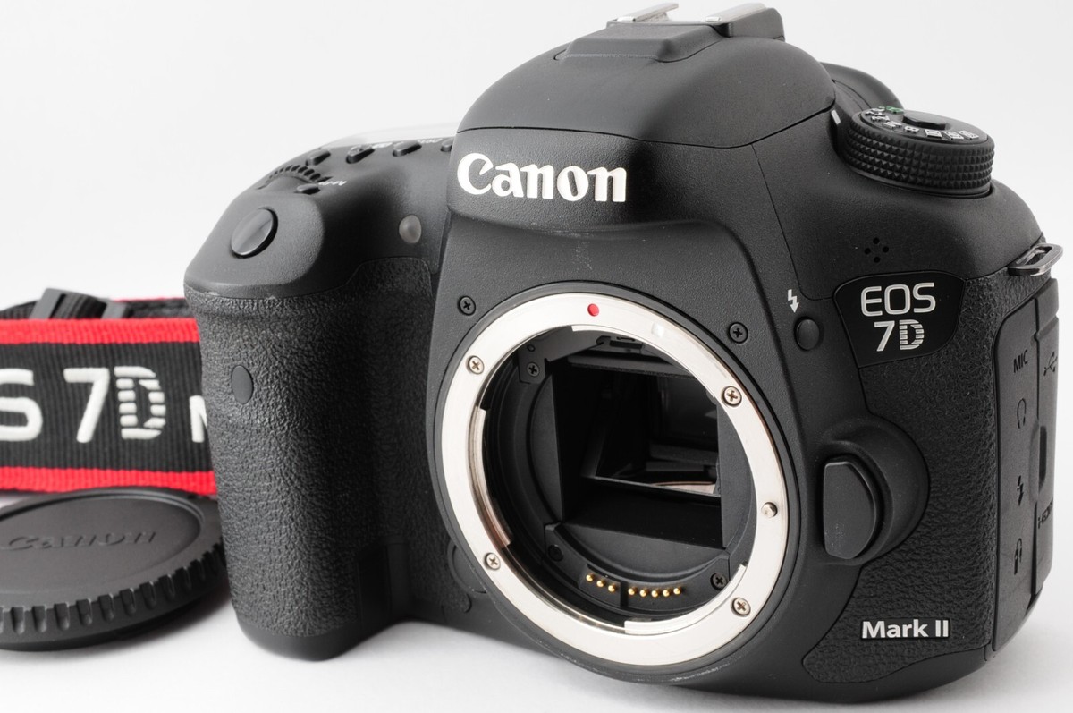 Canon - キヤノン　EOS7D MARKII Amazon.com : Canon EOS 7D Mark II DSLR Camera with 18-135mm