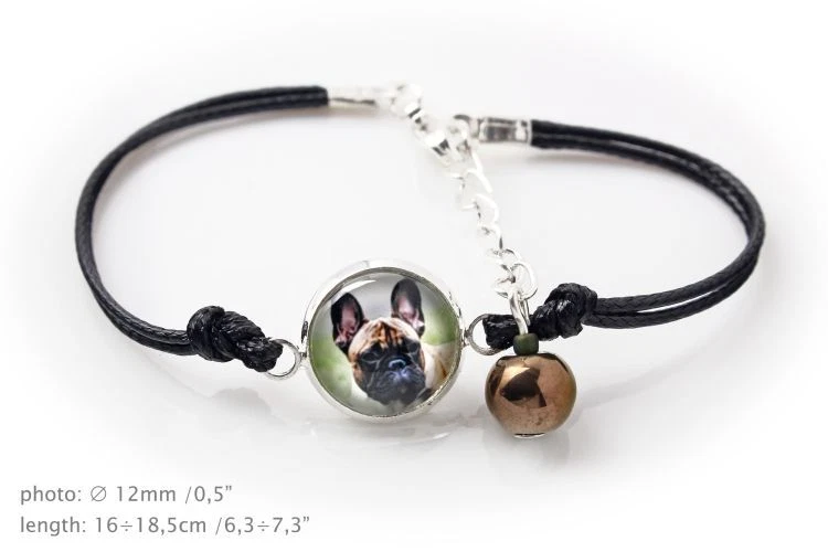 Französische Bulldogge. Schmuck mit Box. Armband und Halskette. Foto-schmuck. AT