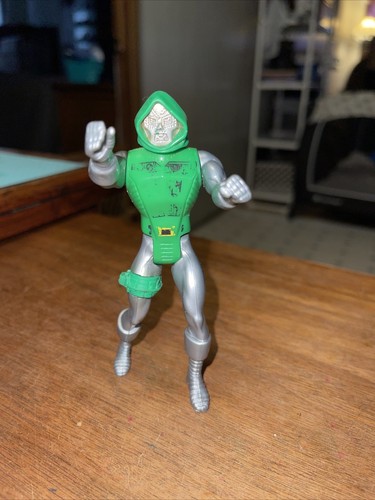 MATTEL MARVEL COMICS 1984 DR DOOM SECRET WARS 4" ACTION FIGURE  - Picture 1 of 7