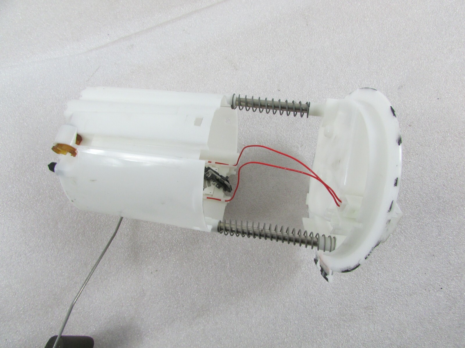2014 Maserati Quattropo, RH, Right Fuel Pump Assembly, Used, P/N 670003733
