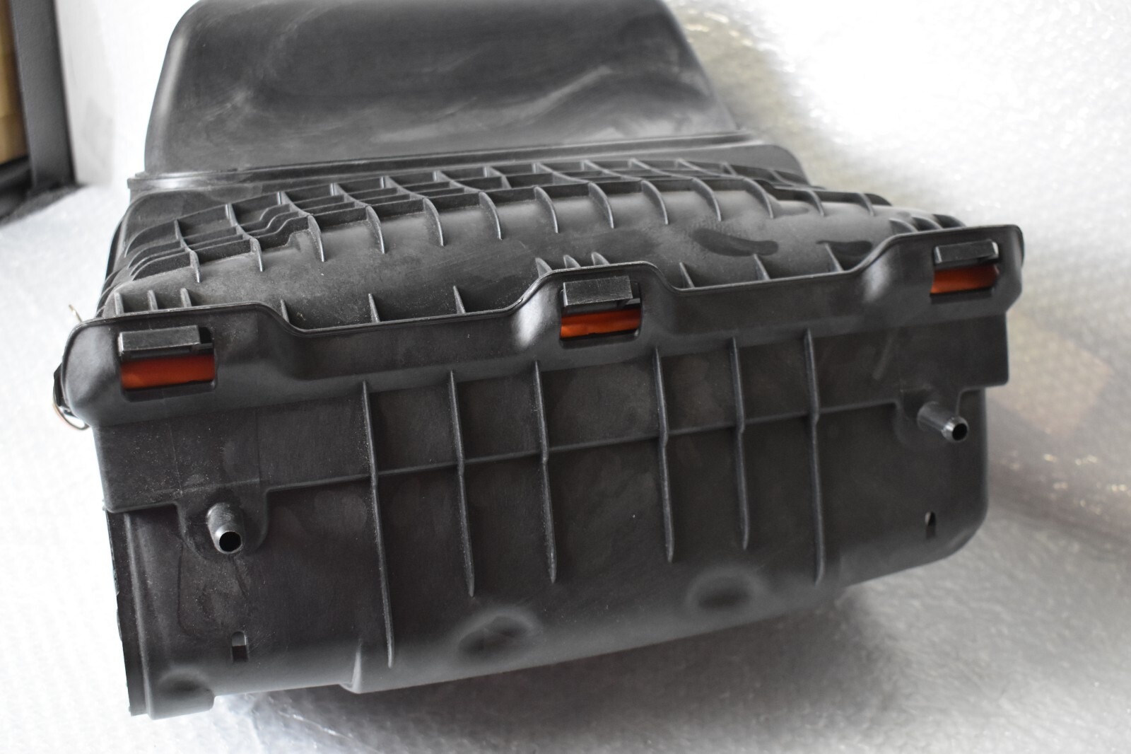 Maserati Quattroporte GranTurismo - Air Intake Filter Box - 211794