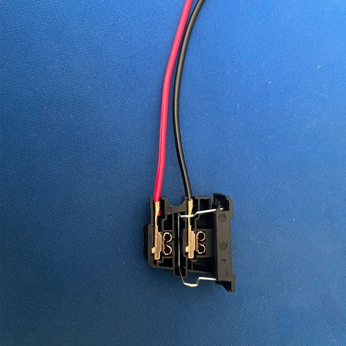 1x Stecker Lampensteckdose Scheinwerfer H7 # 51787491 für Fiat 500 500CC - Picture 4 of 5