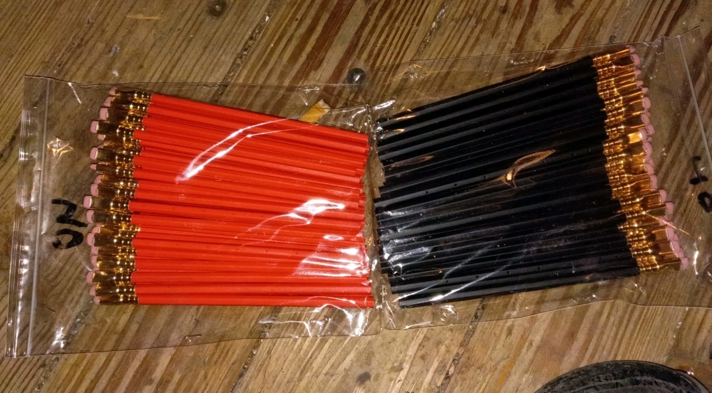 Blackwing Pencil Lot Calder Gardens 80 Pencils 40 Red 40 Black With Erasers...