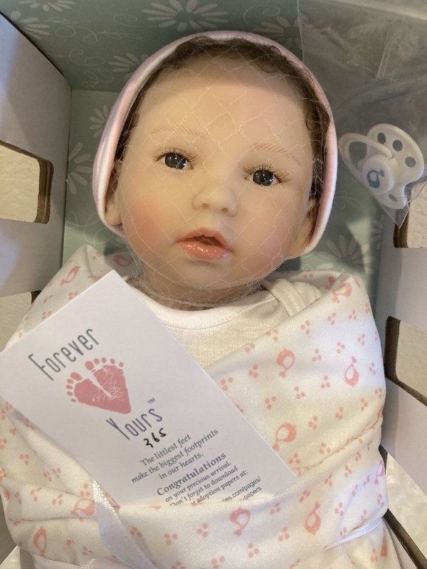 Paradise Galleries Forever Yours "Treasure" 18" vinyl baby girl doll w/crib COA!