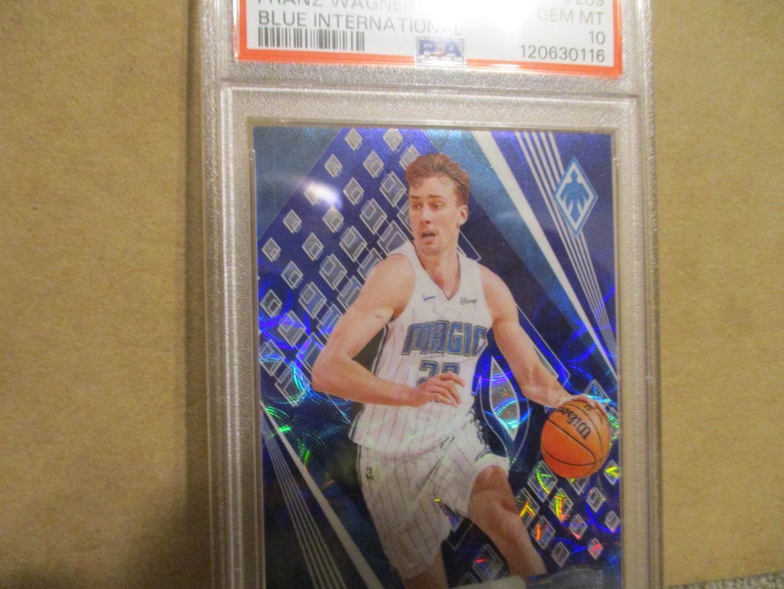 2023-24 PHOENIX FRANZ WAGNER #209 BLUE INTERNATIONAL 19/35 PSA 10 GEM MINT MAGIC view 7