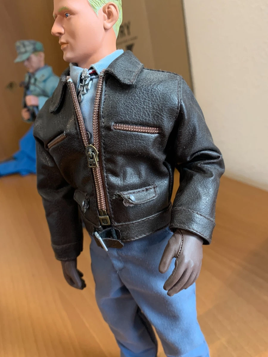 Dragon 1/6 WWII German Soldier Action Figure Black Leather Jacket MP40 DML 12"