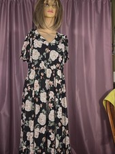 Floral Maxi Dress Black with Cream & Peach Flowers Short -Sleeve  Women’s M