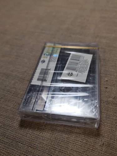 Bjork - "SelmaSongs". 2000 year . Audio Cassette with music , Sealed not used. - Picture 13 of 14