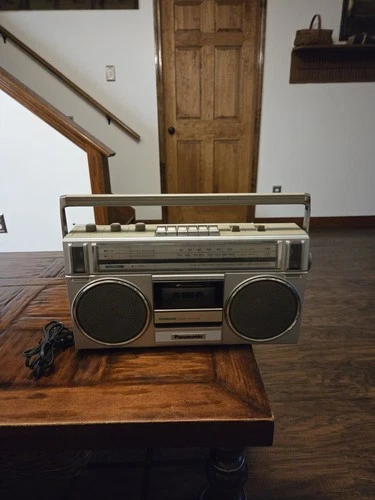 Vintage Panasonic RX-4955 Am/Fm/Cassette Boombox/Ghetto Blaster Read Description