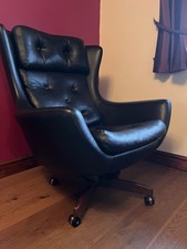 Vintage 1960s Arne Jacobsen Style Vintage Egg Chair