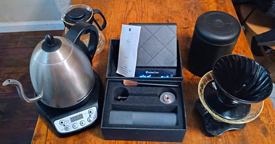 Pour over Coffee Equipment Lot (Open To Negotiate)