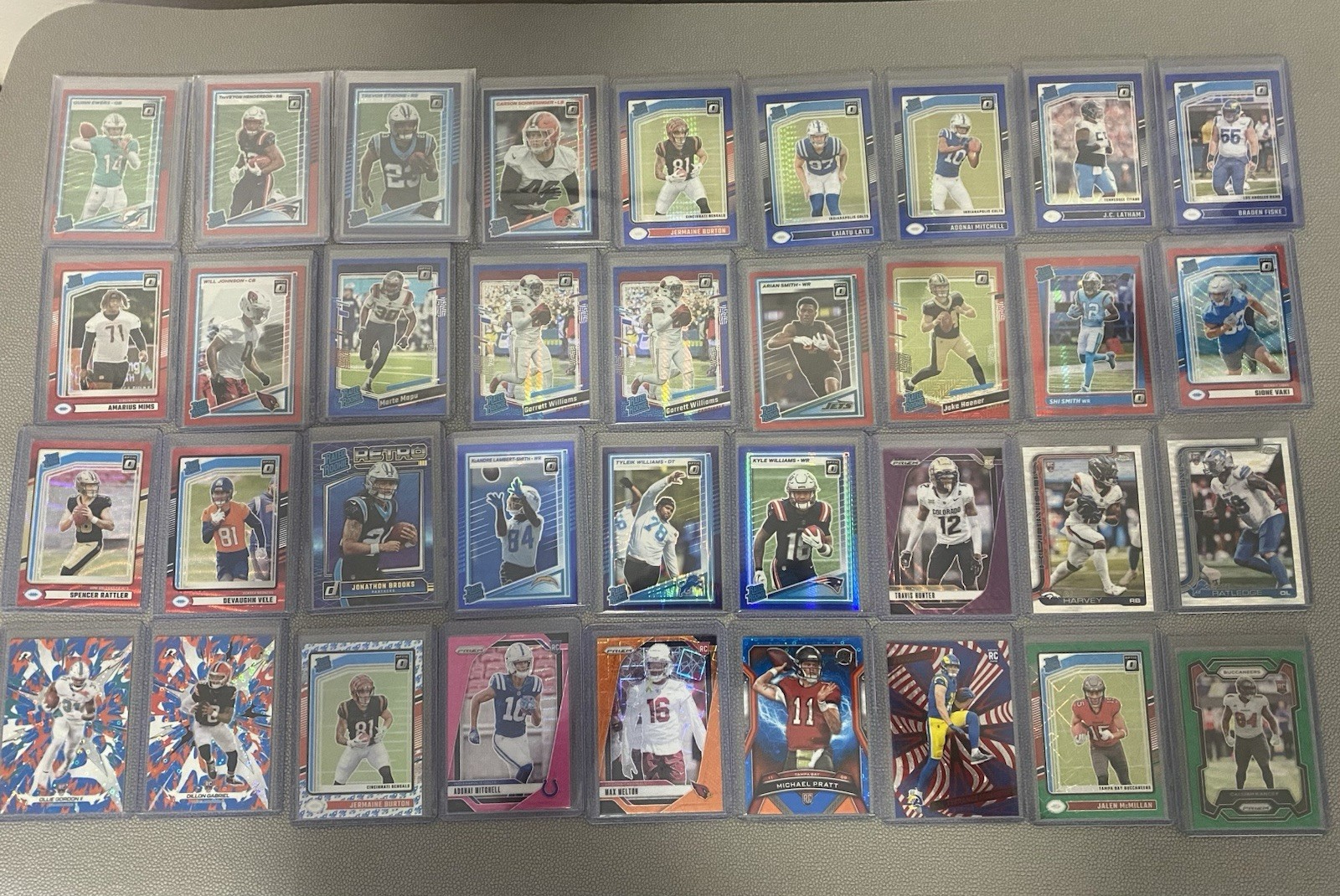 Panini 2023-26  NFL Football 800+ -Card Lot Mosaic Prizm Optic Autos Parallels view 20