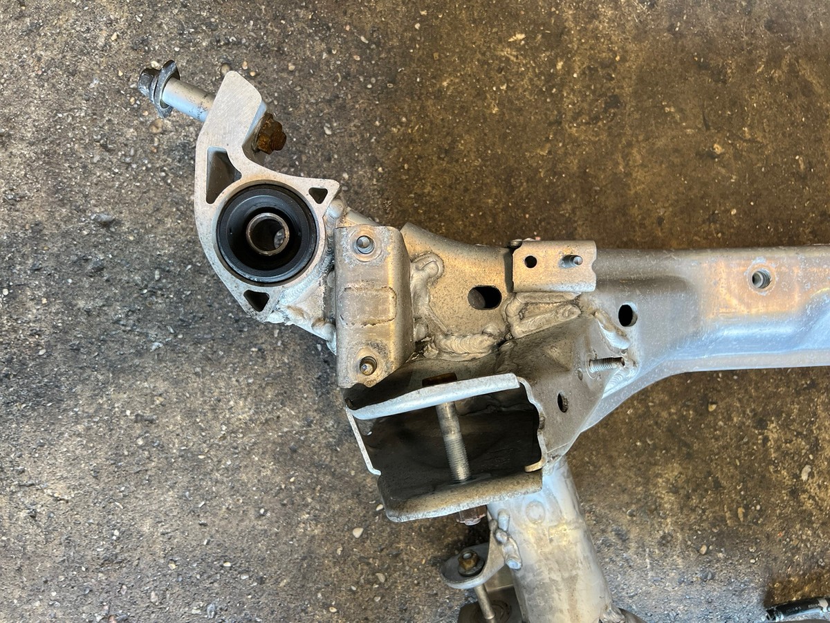 ベースユニット：G35B Genz Benz FC-115T Bass Cab (2011) – Elderly Instruments