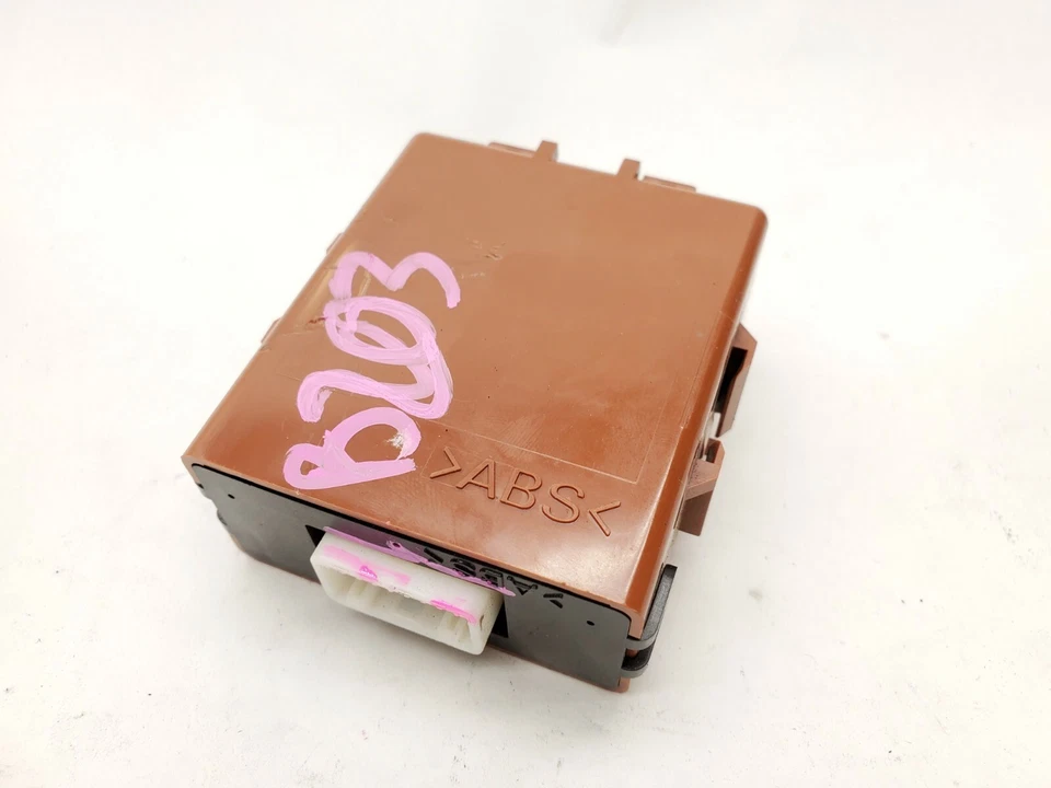 03-07 Toyota 4Runner - TPMS, sistema de monitor de presión de neumáticos - 89769-35010 Foto 4 de 4