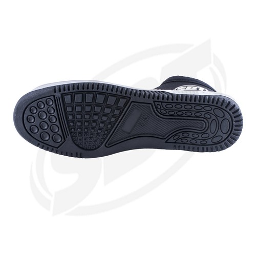 sbt sneakers