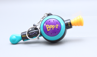 Bop It Vintage 2000 Mini Key Chain Pocket Handheld Game Travel 5