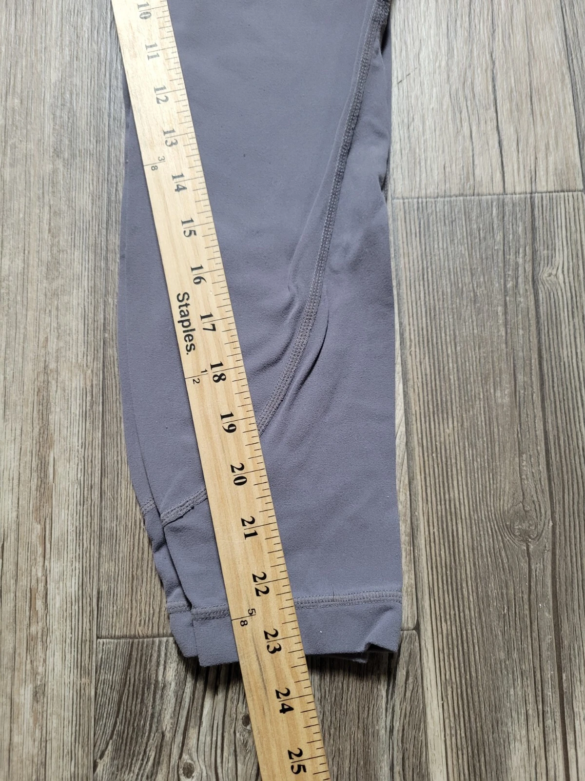 athleta stash pocket altitude tight gym yoga workout leggings