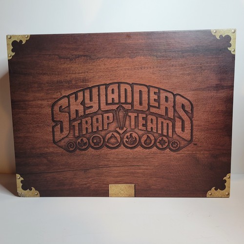 Skylanders Trap Team Empty Collector Storage Case Chest Box
