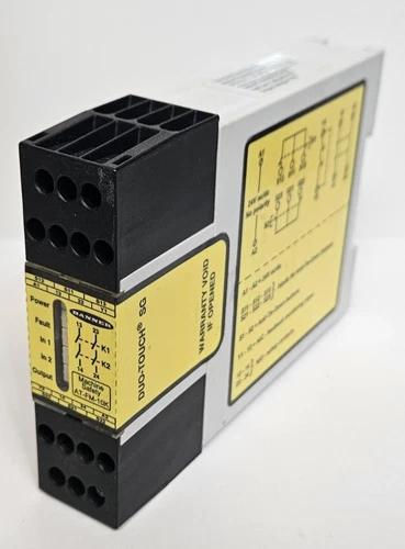 Banner AT-FM-10K Machine Safety Switch Duo Touch Two Hand Control Relay Module