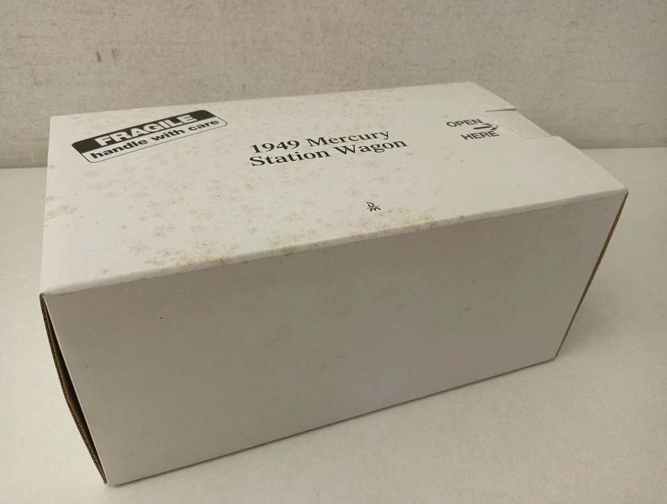 1949 Mercury Station Wagon Danbury Mint Diecast Scala 1/24-ZR-H3 - Immagine 2 di 4