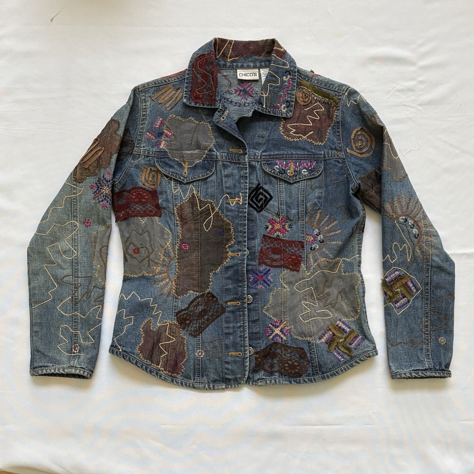 Chico's Women's Denim Embellished Short Jacket Size 0  U.S. Small