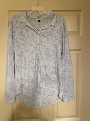 Eyelash Couture Women s Silver Burnout Long Sleeve Button Front Blouse Sz L