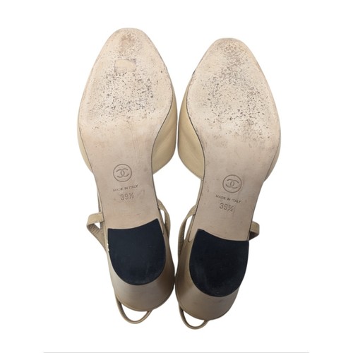 Chanel Beige CC Beige Schwarz Cap Toe Slingback Chunky Heel Pumps Größe EU 39,5 - Bild 10 von 13
