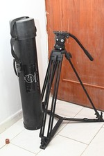 Vinten Vision 5AS , with stand , Vinten vision Head with case