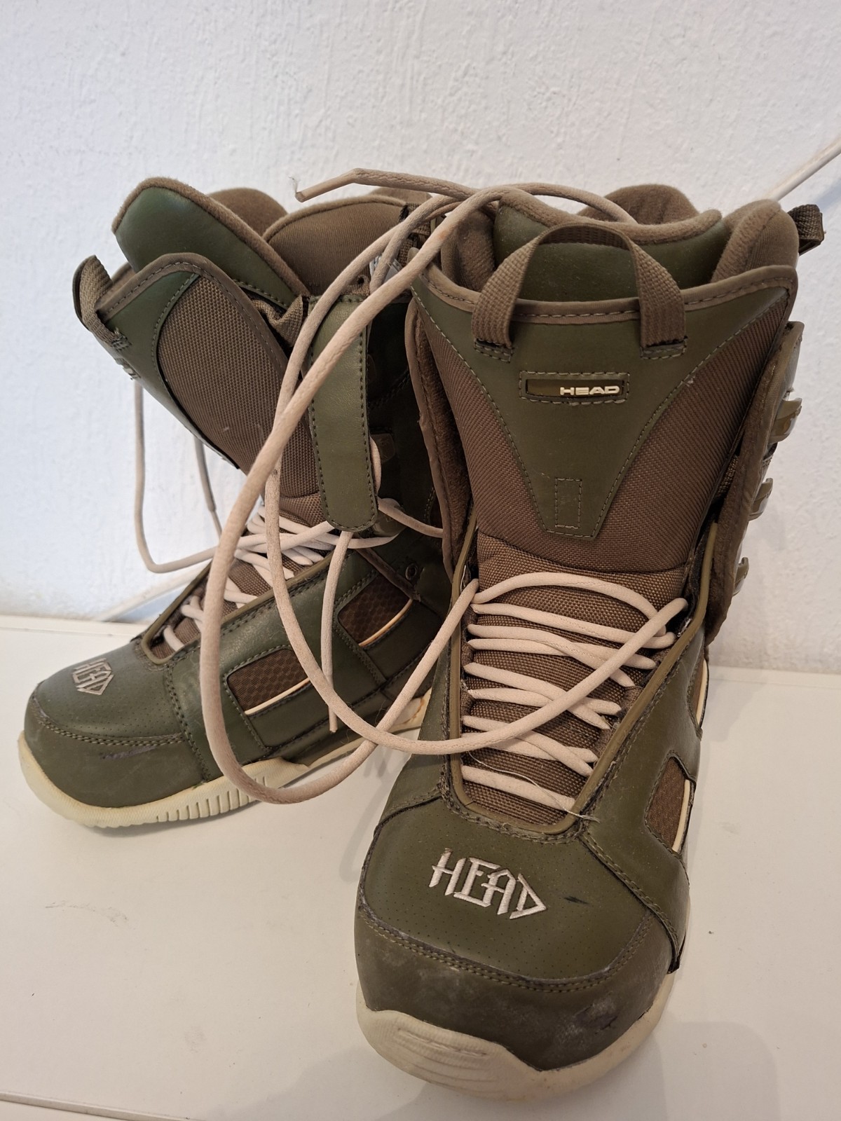 Snowboard Stiefel Boots Head Triple Gr.8,5 26.5 41 grün oliv