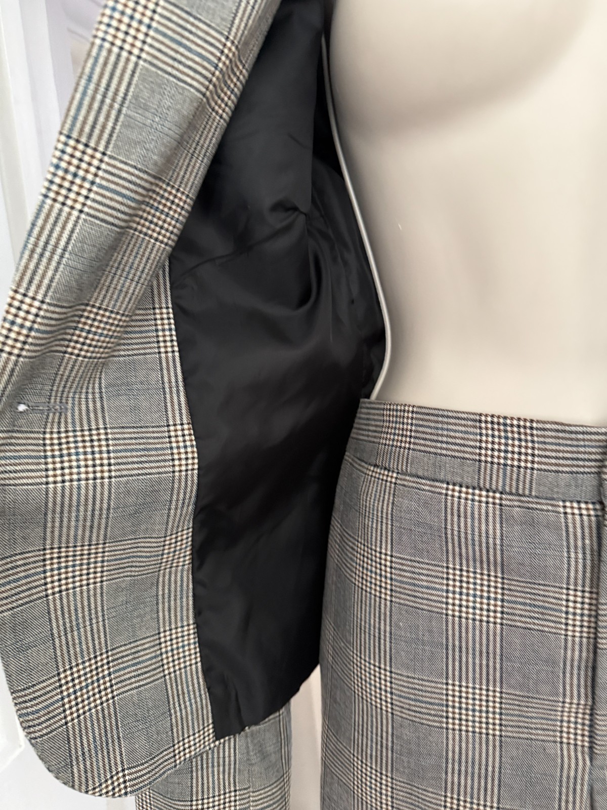 Zara basic trousers suit -never worn. jacket size… - image 5